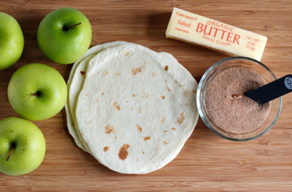 Apple Pie Tortillas