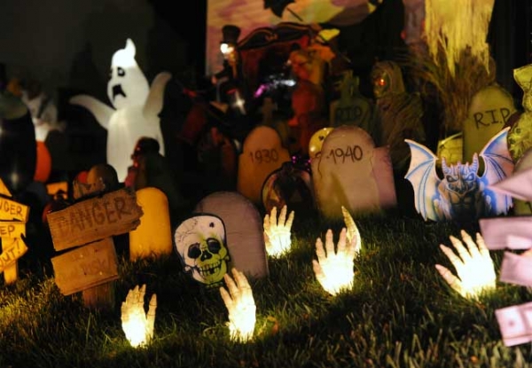 haunted hayride ideas