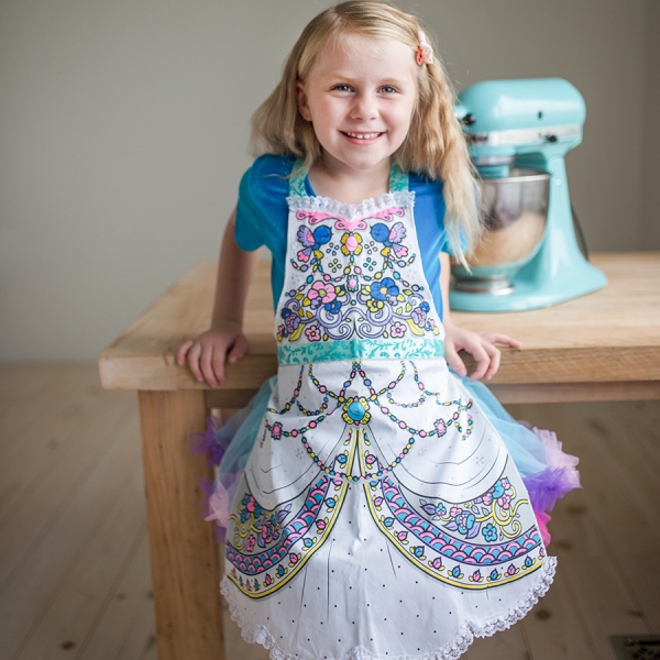 Colour-An-Apron Princess
