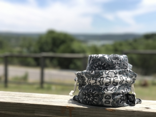 Retro Paisley Single Layer Blanket