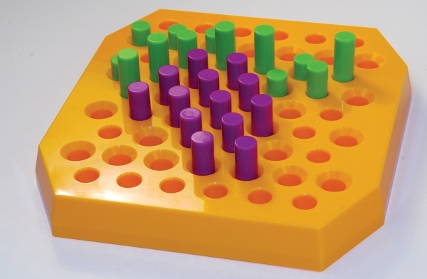 Cluster Strategy Game