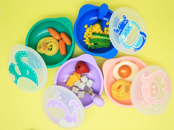 Marcus & Marcus Self Feeding Suction Bowl with Lid