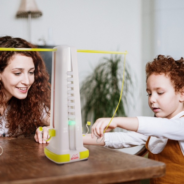 BEST LEARNING Ring Toss Tower
